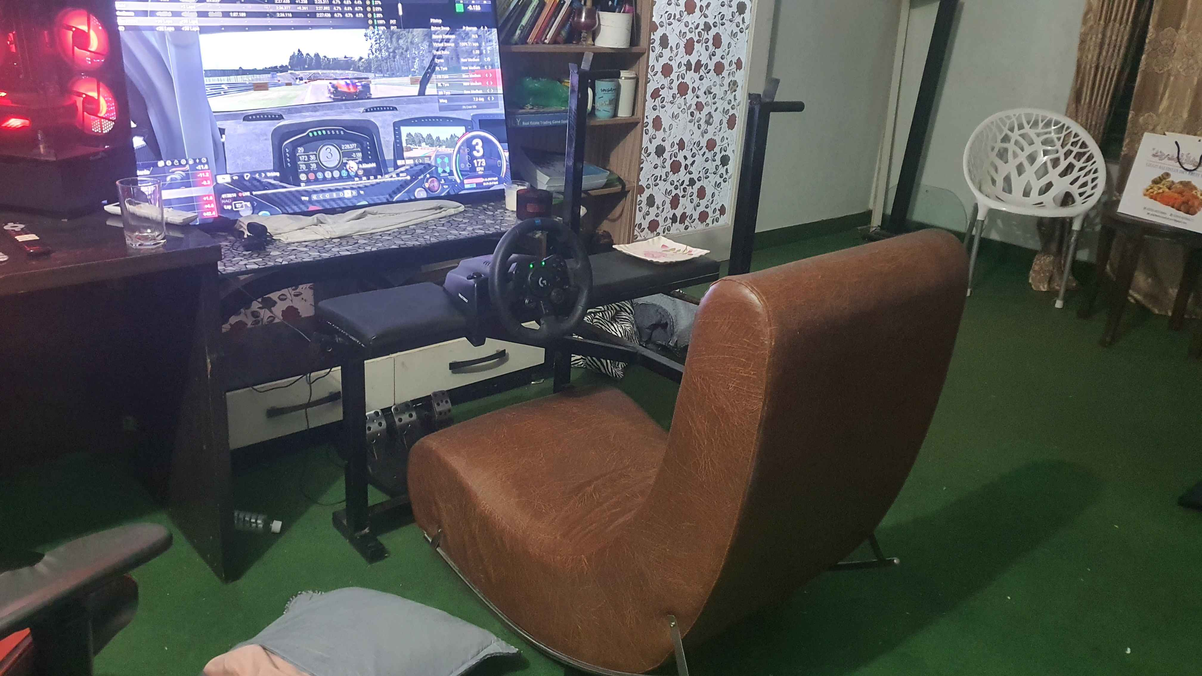 the "i gathered whatever i could find in my home to make this rig" rig